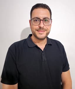 الأستاذ فاضل